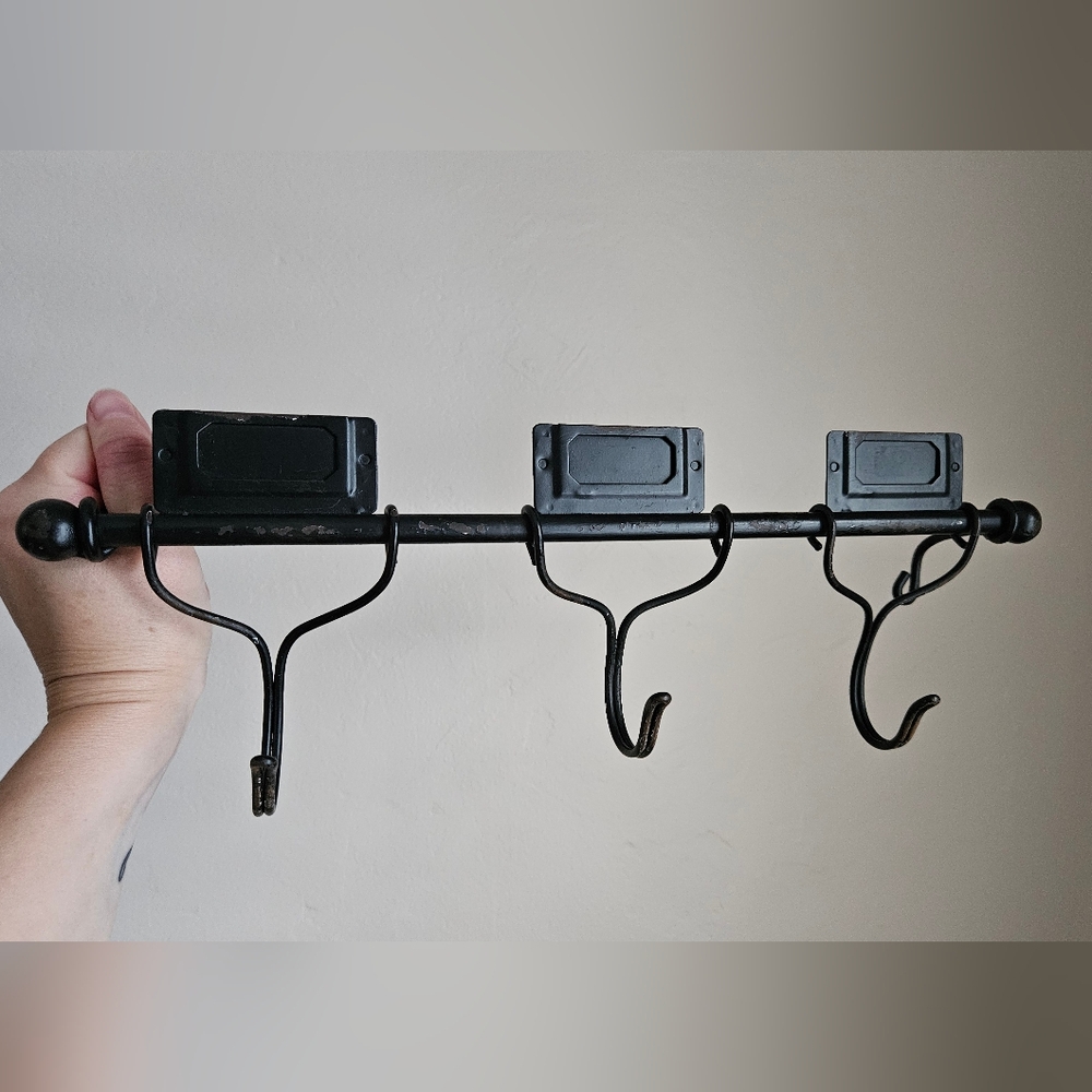 Black Metal Hooks Wall Mount Coat Rack